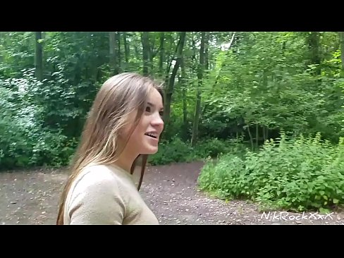 ❤️ Sugeri à Evelina que fodêssemos num lugar público! Ela disse que sim. Depois fodi-a no cu e ejaculei na sua boca. Depois ela mijou-se a si própria. Porno em nós ❌